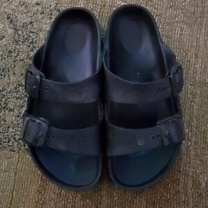 Birkenstock youth black size 1.5